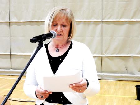 Vse udeležence občnega zbora je pozdravila  Marta Hočevar, predsednica DU Cerklje